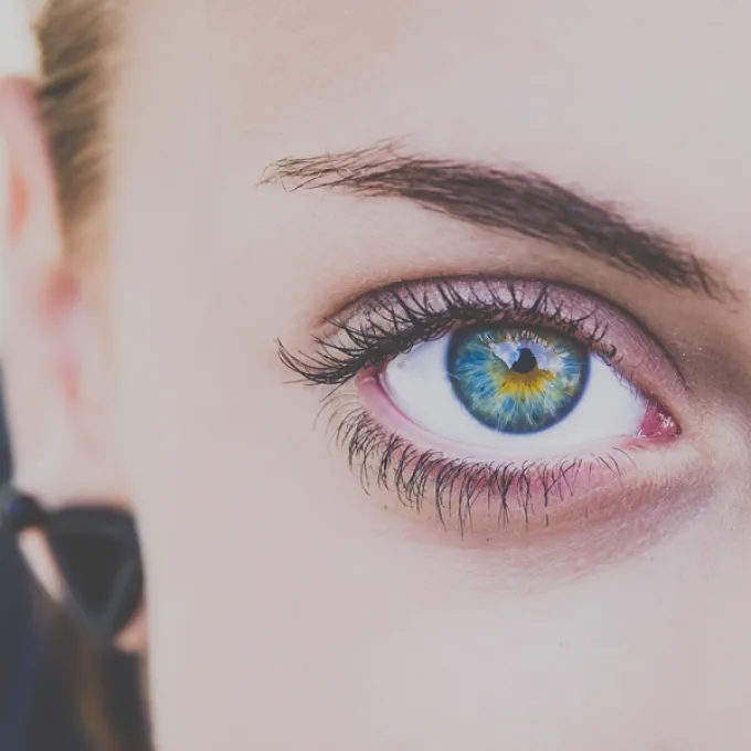 Close up photo of a woman's eye